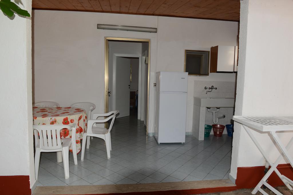 Villaggio La Pantera Rosa Scalea Zimmer foto